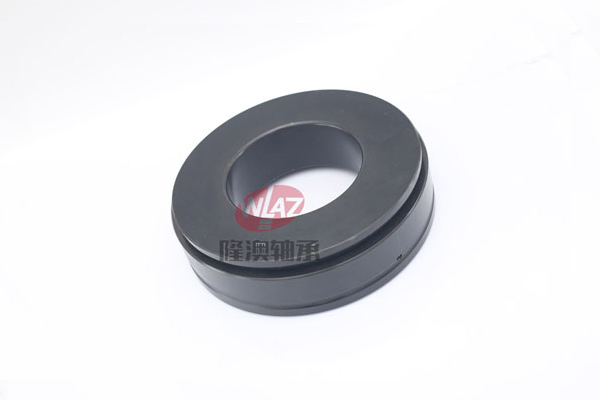 關節(jiē)軸承(chéng)的(de)維(wéi)護與(yǔ)保養：延(yán)長使用(yòng)壽命的關鍵措(cuò)施